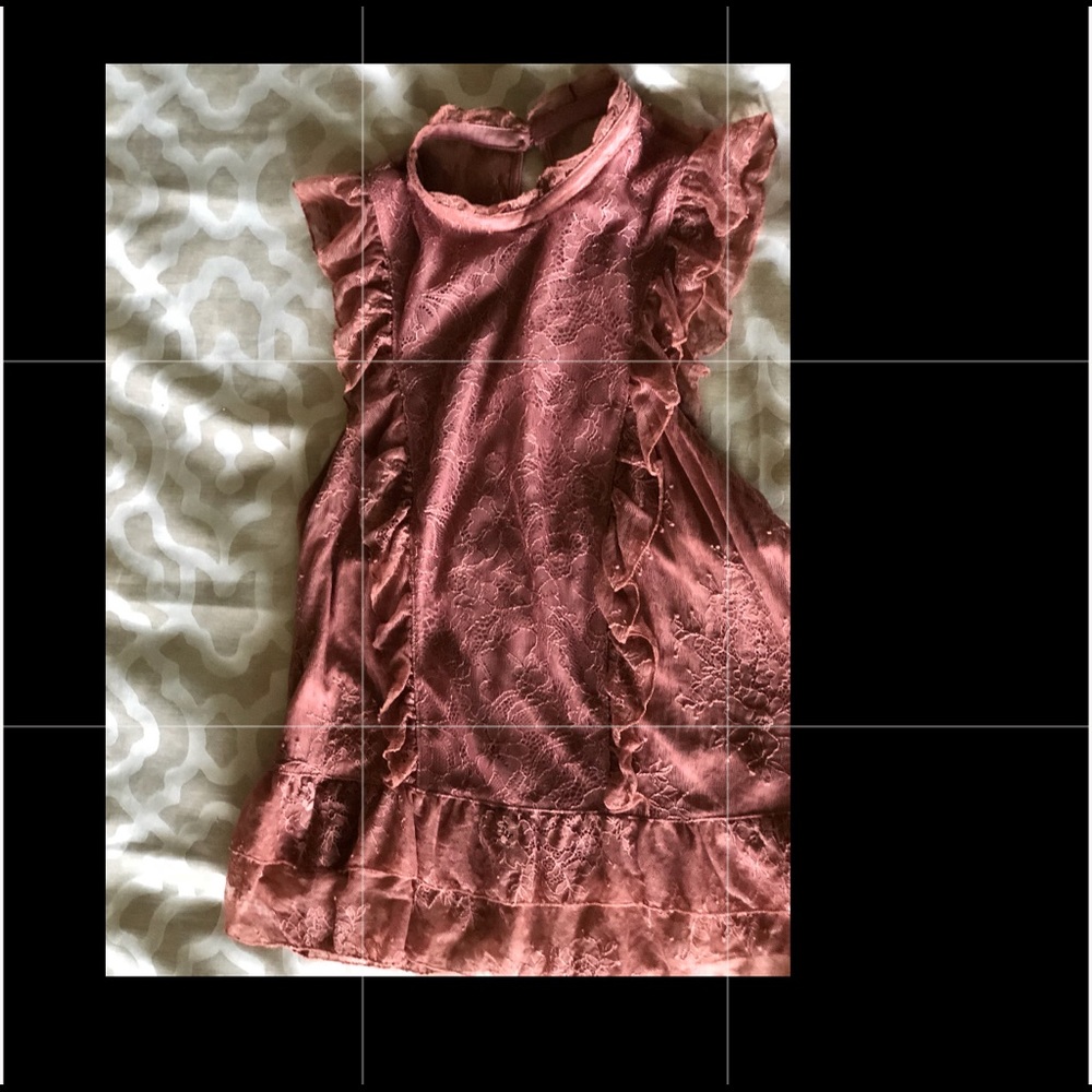 Express lace sleeveless top size XS 💕